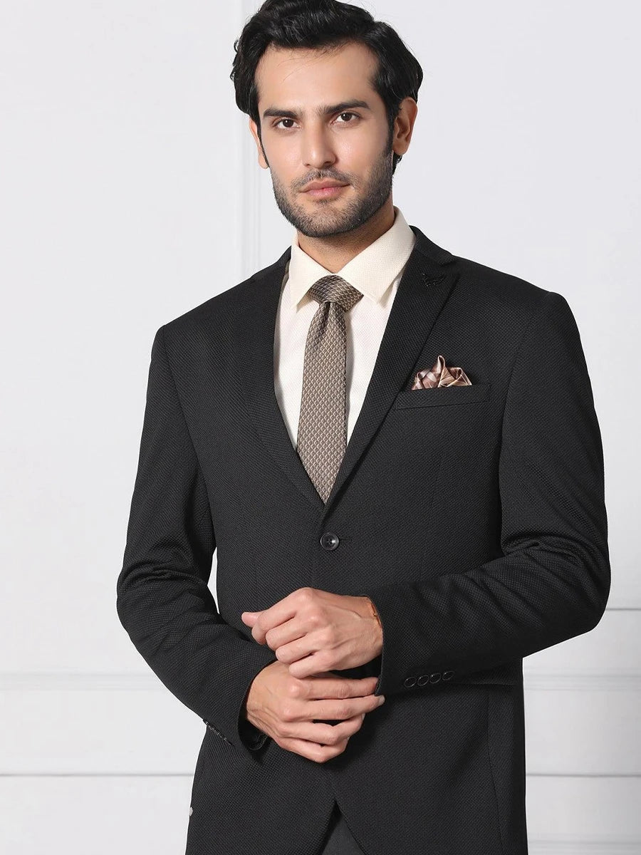 Premium Men’s Fabrics. Made for Better Tailoring.