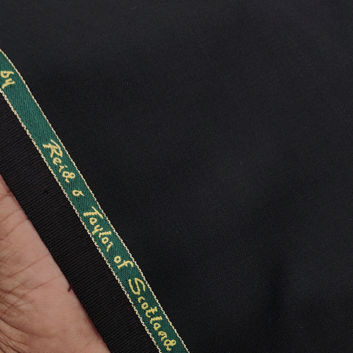 Trouser Fabric Reid & Taylor Super 130s Count 70%Wool Self Lining Color Dark Wine