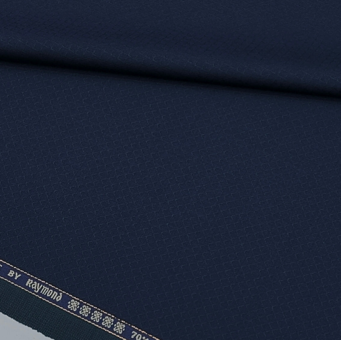 Suit Fabric Raymond Exotic Super 120s Count Luxurious 70% Rich Wool Dobby Color Peacock Blue