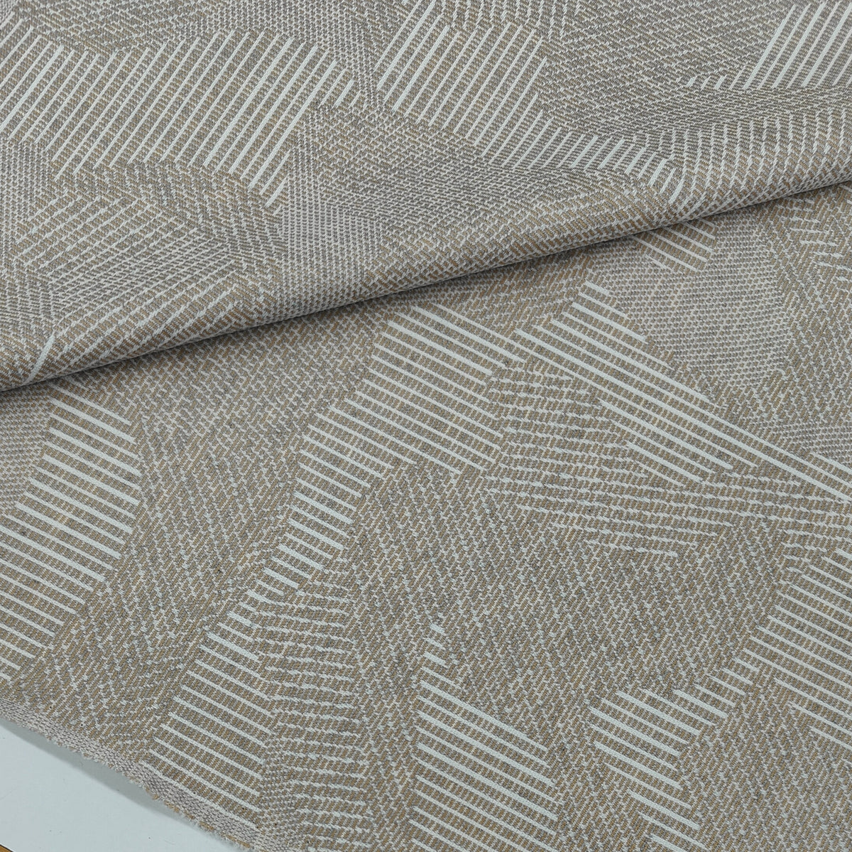 Blazer Fabric ManTire Italian Stretchable Jacquard Colour Clay Brown