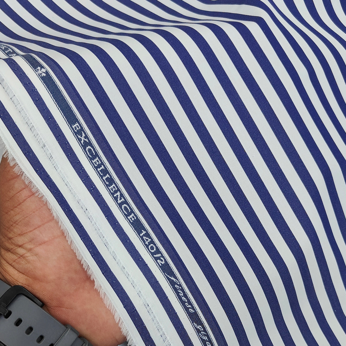 Shirt Fabric Soktas 140/2 Giza Cotton Bengal Stripe Colour Dark Blue N White
